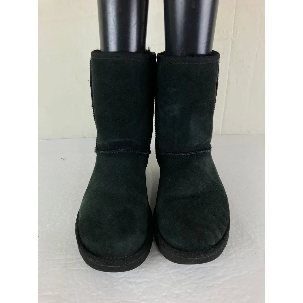 UGG classic short